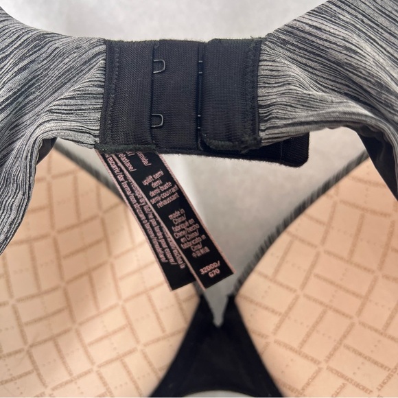 Victoria’s Secret uplift semi Demi bra 32DDD - Picture 4 of 6